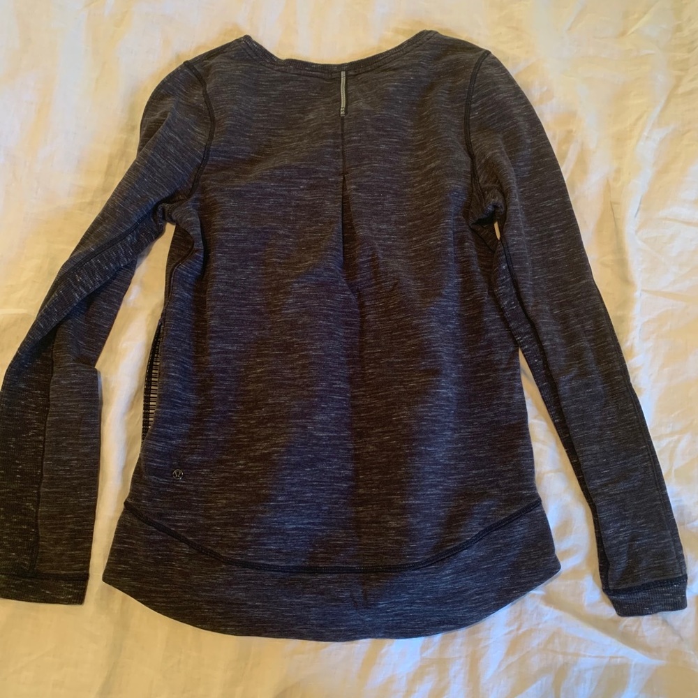 Lululemon exhalation pullover - Picture 3 of 6